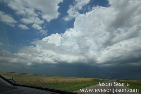 Explosive convection during the initiation of the supercell