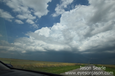 Explosive convection during the initiation of the supercell